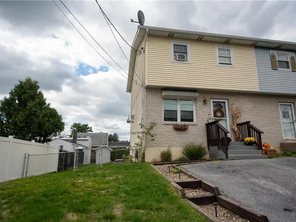 1344 Byfield St, Allentown, PA 18103