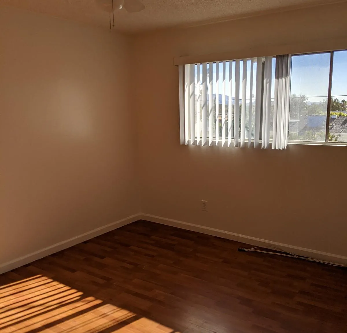 175 E James St — Photo 3