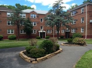 147 Chilton Hall APT C1, Elizabeth, NJ 07202