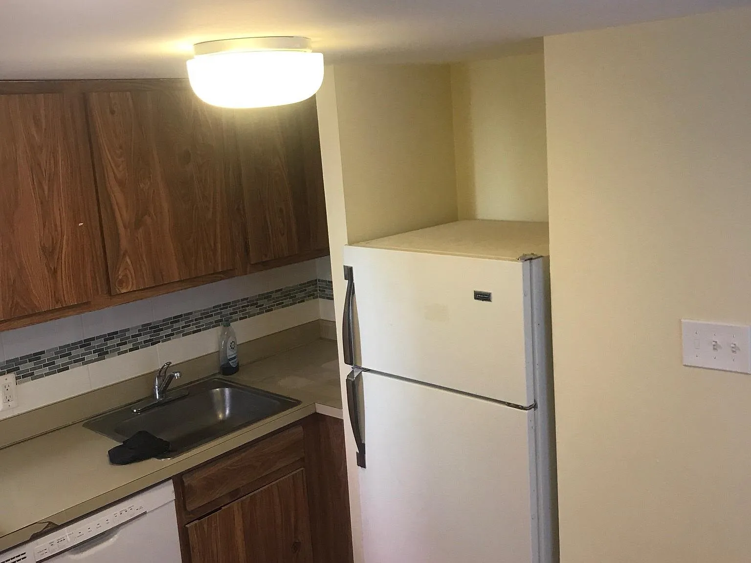 2 bed, 950 sqft, $1,900 — Photo 4