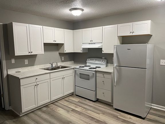 4th image of 111-113 Reece Court Reece Ct #115