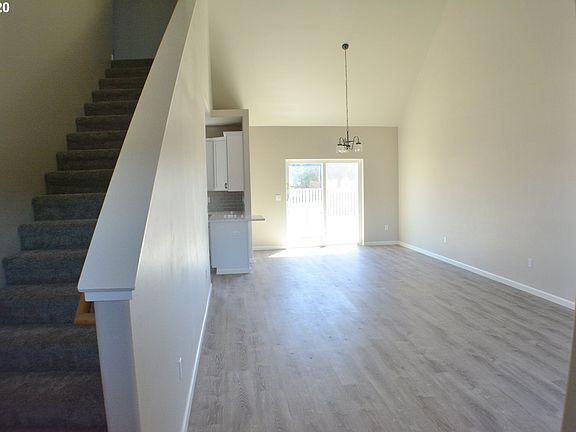 2nd image of 2505 Starlight Dr