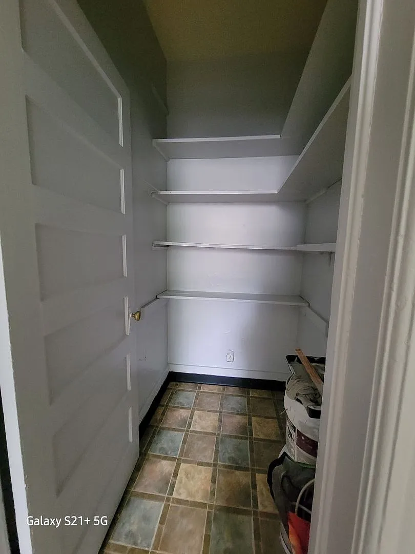 834 Union St — Photo 4