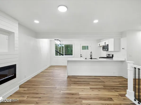 1745 W Riffle St, Wasilla, AK 99654