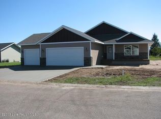 607 14th St NW, Perham, MN 56573