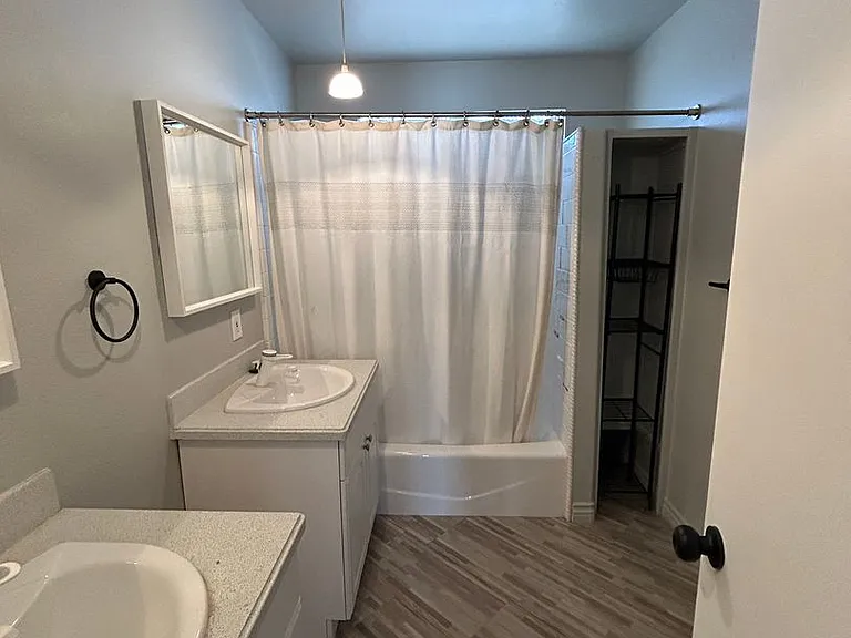 1745 E Westinghouse St — Photo 14