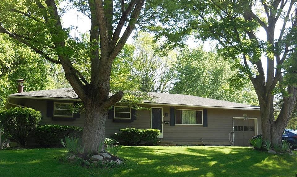 1st image of 3940 Barnett Dr