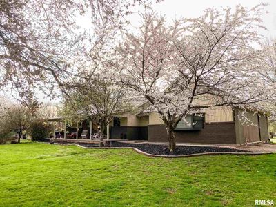 619 Covered Bridge Rd, Glenarm, IL, 62536