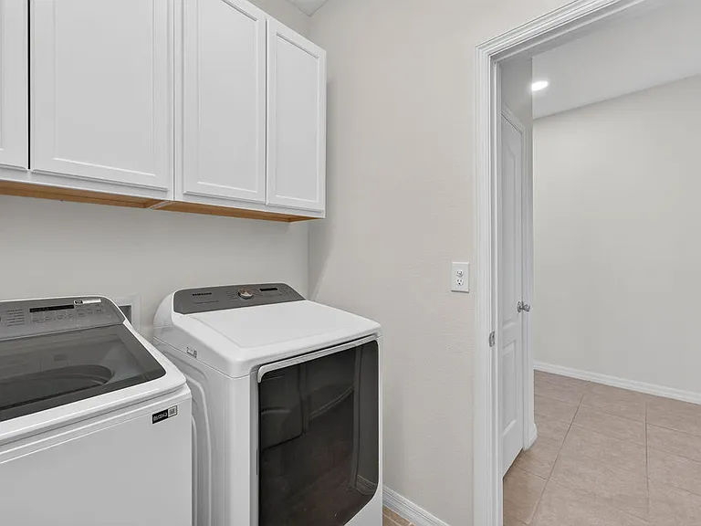 12141 Carson Dr — Photo 24