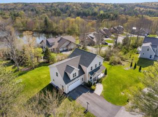 2 Bellas Way, Falmouth, ME 04105