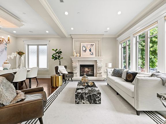 5th image of 2653 McBain Ave