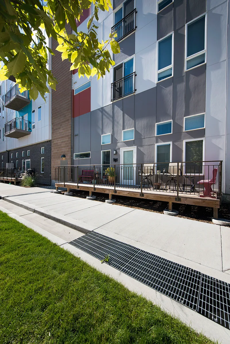 Building Photo - Mariposa Properties