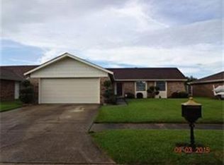 10 Cherry Blossom Ln, Marrero, LA 70072