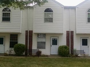 6 Village Ml, Haverstraw, NY 10927
