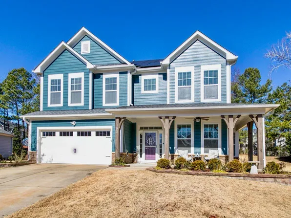 93 Woods Manor Ln, Clayton, NC 27527