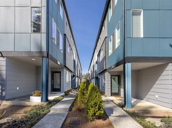 2128 N 185th Street #D, Shoreline, WA 98133