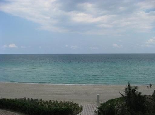 5th image of 16047 Collins Ave #1602