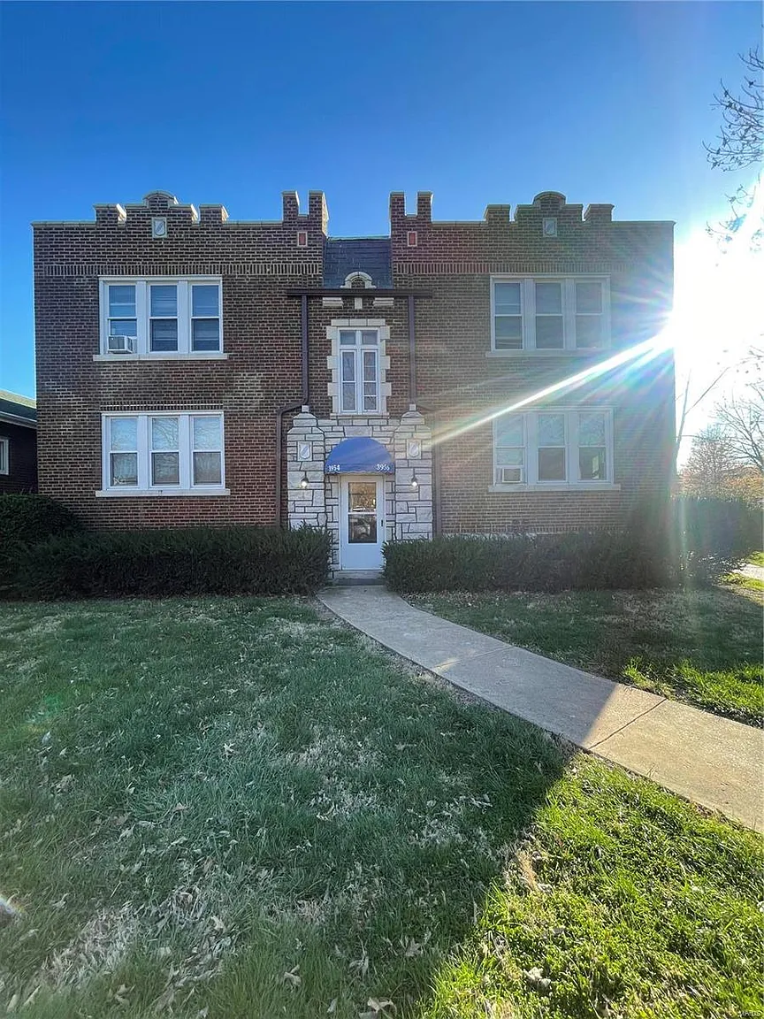 3954 Dover Pl #2W photo 1