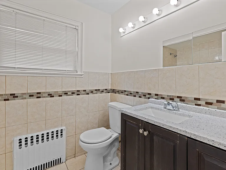 154 Ames St — Photo 10
