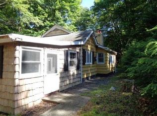 197 Silver Lake Rd, Dingmans Ferry, PA 18328