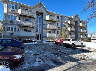 776 N 6th St #1, Newark, NJ 07107