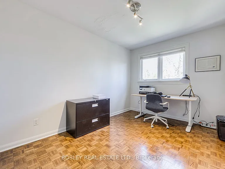 98 Sherwood Ave — Photo 30