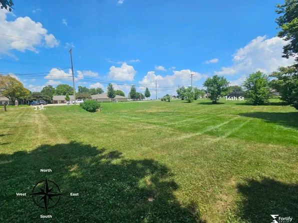 J S 14th St, Geneva, NE 68361