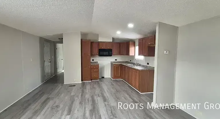 196 Riviera Courts Dr #196 — Photo 3