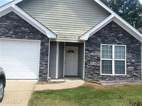 1708 Tradition Way