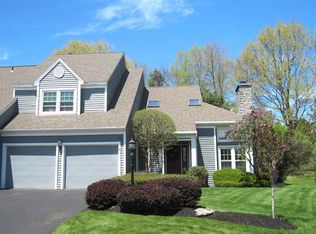 15 Ridgefield Dr, Voorheesville, NY 12186