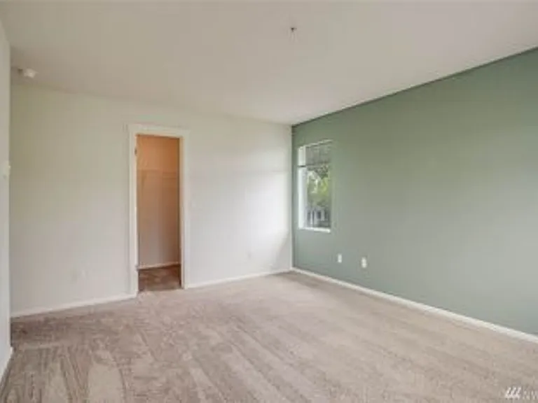 4050 S 212th Ct #D — Photo 15