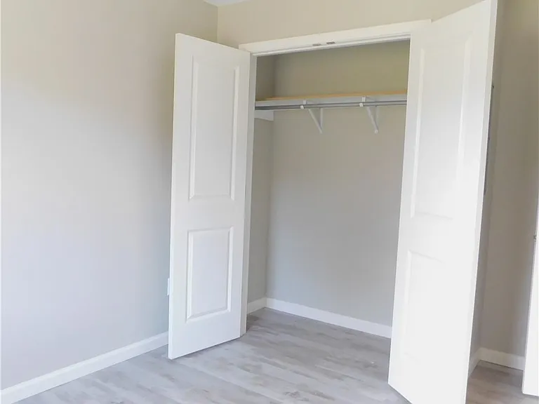 413 S Main St — Photo 5