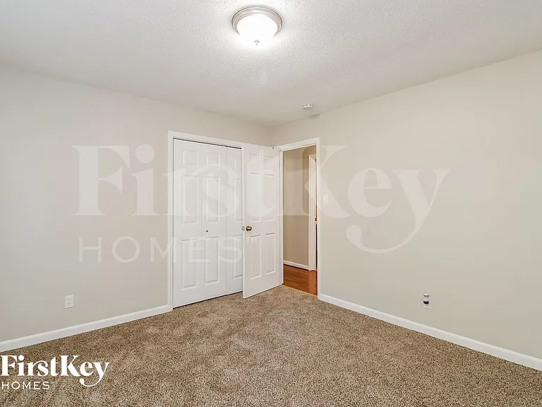 4923 Shady Pine Dr — Photo 10