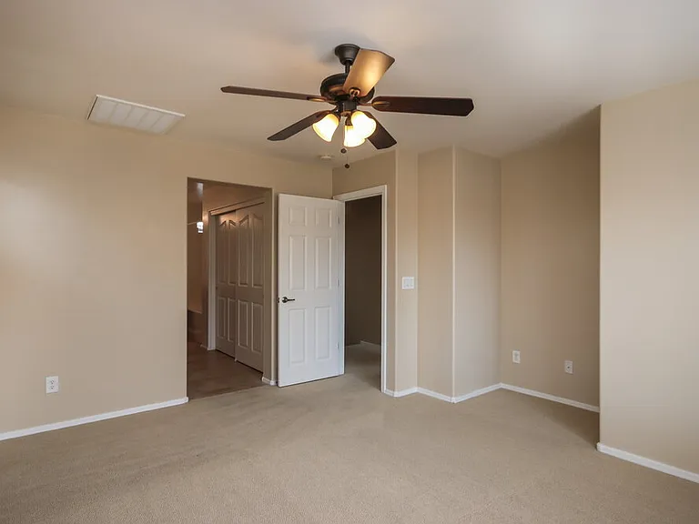3301 E Loma Vis — Photo 14