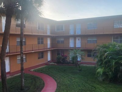 1230 W 54th St APT 223A, Hialeah, FL, 33012