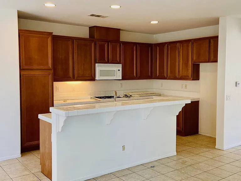 3621 W Avenue J10 — Photo 4