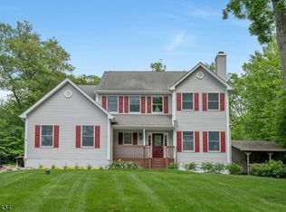 628 Morsetown Rd, West Milford, NJ 07480