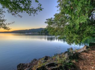 520 Clam Harbor Rd, Eastsound, WA 98245