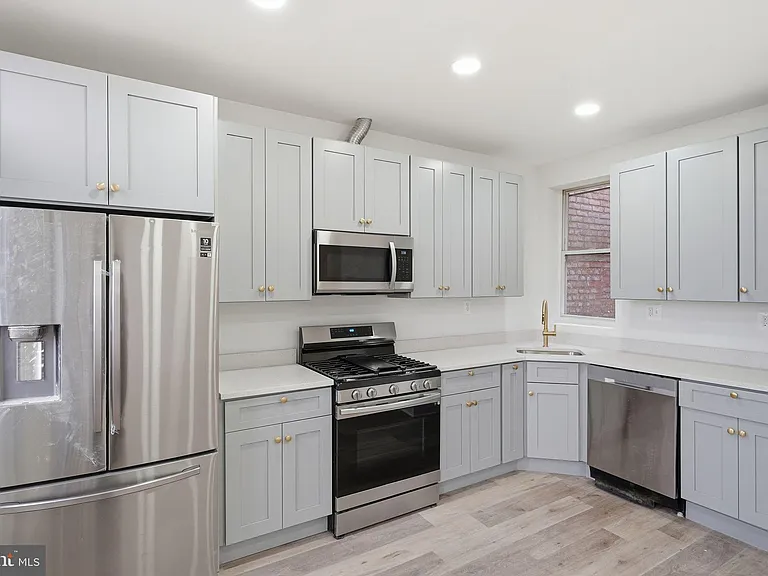 2032 N Capitol St NW #2 — Photo 2