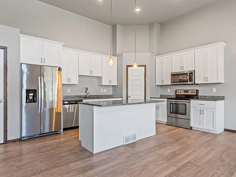 3355 Prairie Heights Way — Photo 7