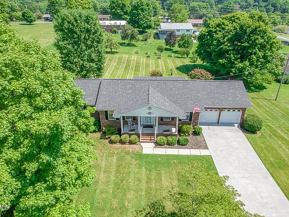 2nd image of 105 Livesay Cir