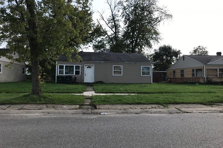 1st image of 1015 W 41st Ave