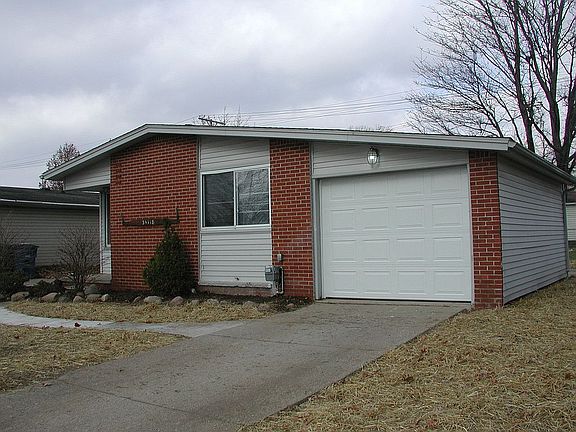 2nd image of 34118 Beechnut St