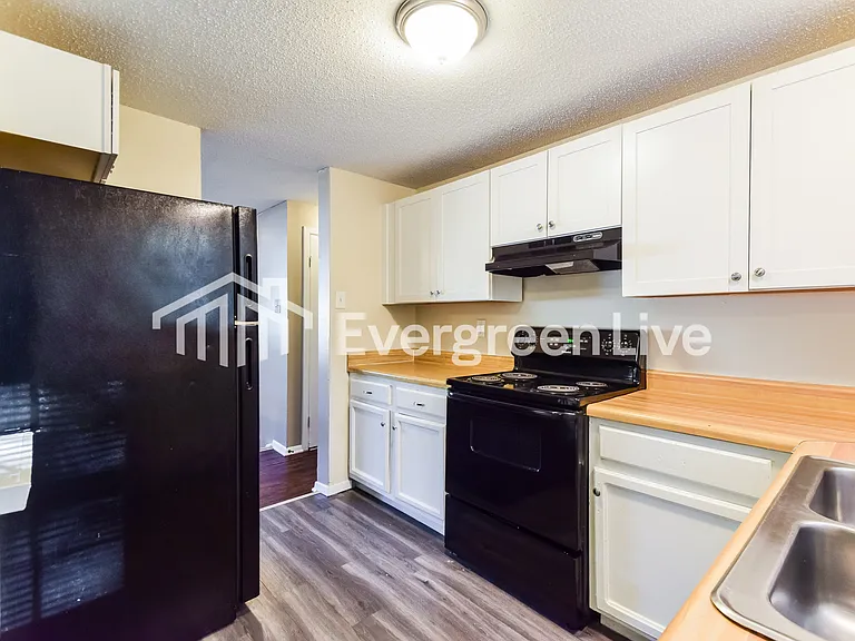 4332 Willow Park Cv — Photo 8