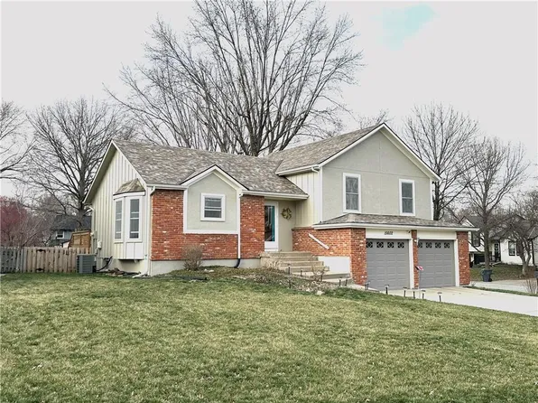 15602 W 126th St, Olathe, KS 66062