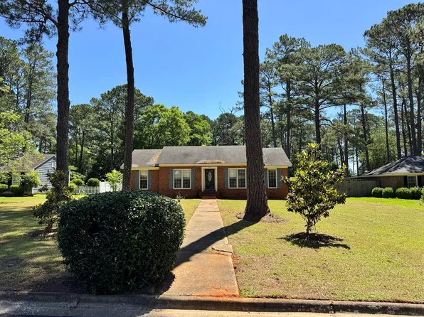 1716 Whisperwood St, Albany, GA 31721