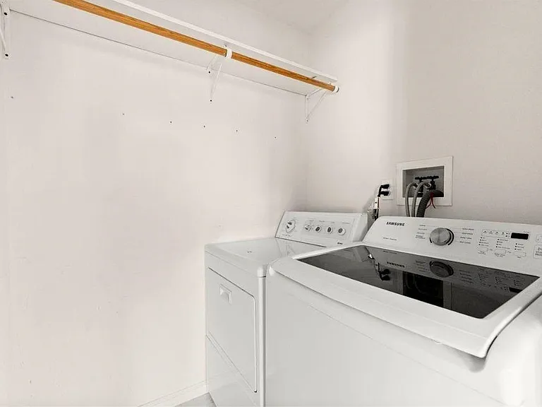 2 Hops Commons Ct — Photo 12
