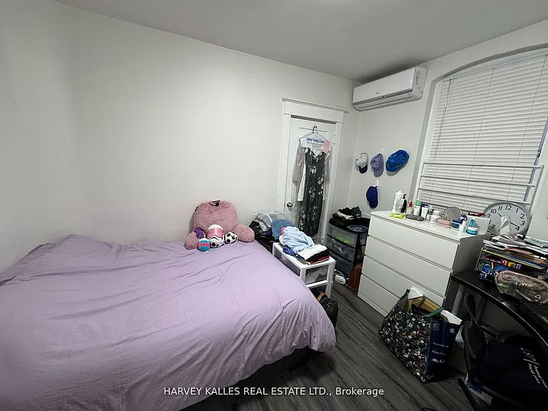 1065 Bathurst St #2 — Photo 4