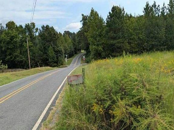 5th image of 44192 Danville Rd