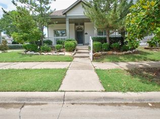 960 Cotton Exchange Dr, Aubrey, TX 76227